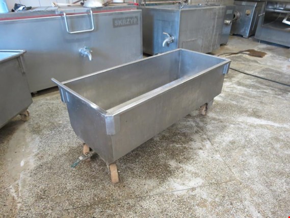 Used Stainless steel trolley bathtub, 2 pcs for Sale (Auction Premium) | NetBid Industrial Auctions